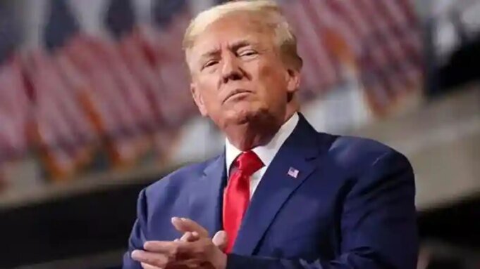 Donald Trump adverte os oficiais militares dos EUA "Invasão de