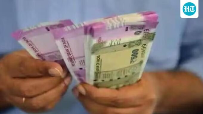 Gabinete aprova 3% de caminhada em DA, DR para funcionários