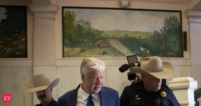 Robert Morris: Texas Megaacchach Morrent Morrent Morrent Morrorism é culpado