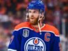 Connor McDavid critica preparação do Oilers após derrota para o Tampa Bay Lightning